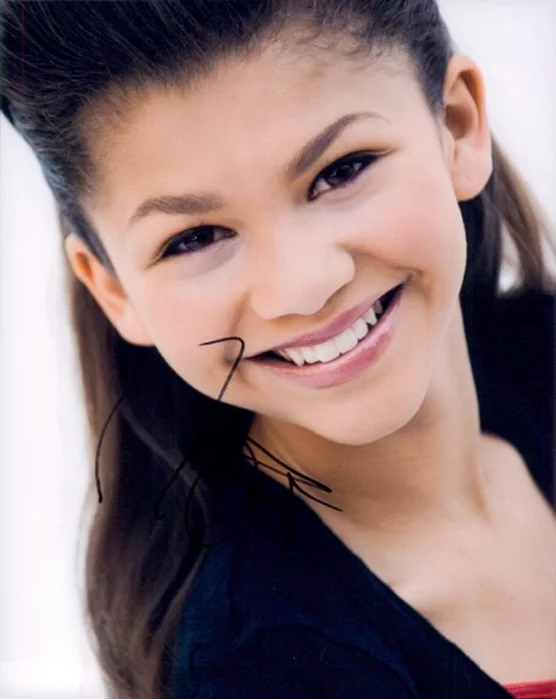 Zendaya Coleman autograph