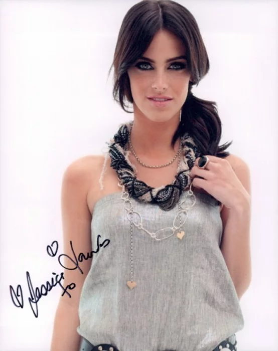 Jessica Lowndes autograph