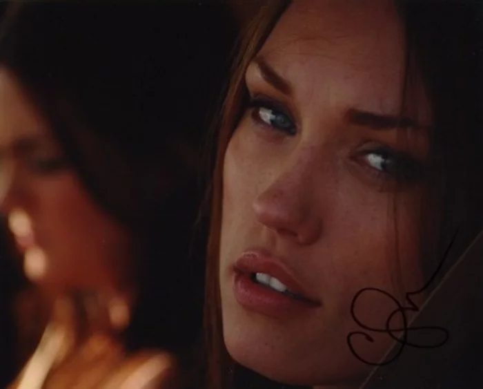 Clare Grant autograph