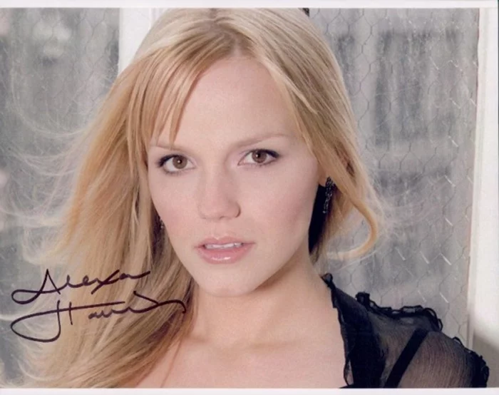 Alexa Havins autograph