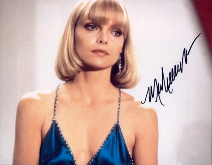 Michelle Pfeiffer autograph