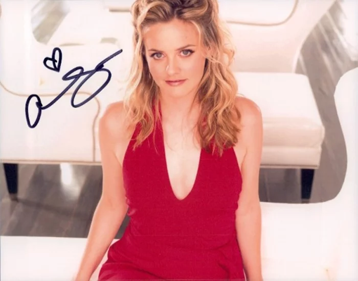 Alicia Silverstone autograph