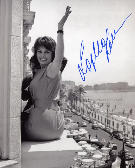 Sophia Loren autograph