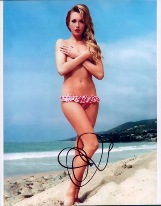 Katie Cassidy autograph