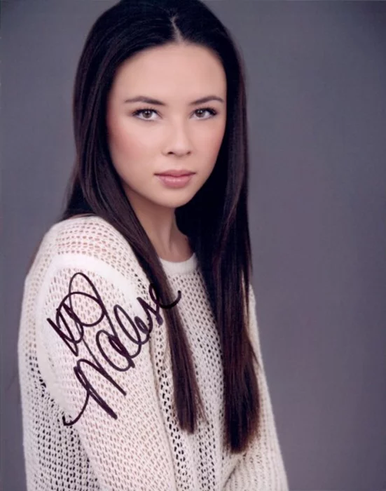 Malese Jow autograph