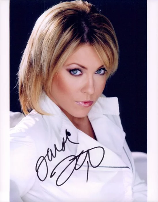 Farah Fath autograph