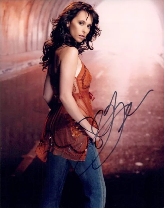 Jennifer Love Hewitt autograph