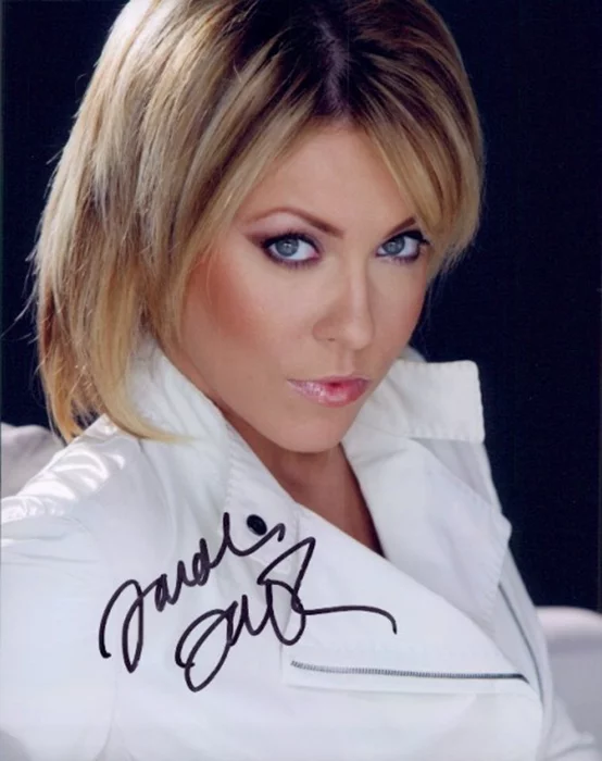 Farah Fath autograph
