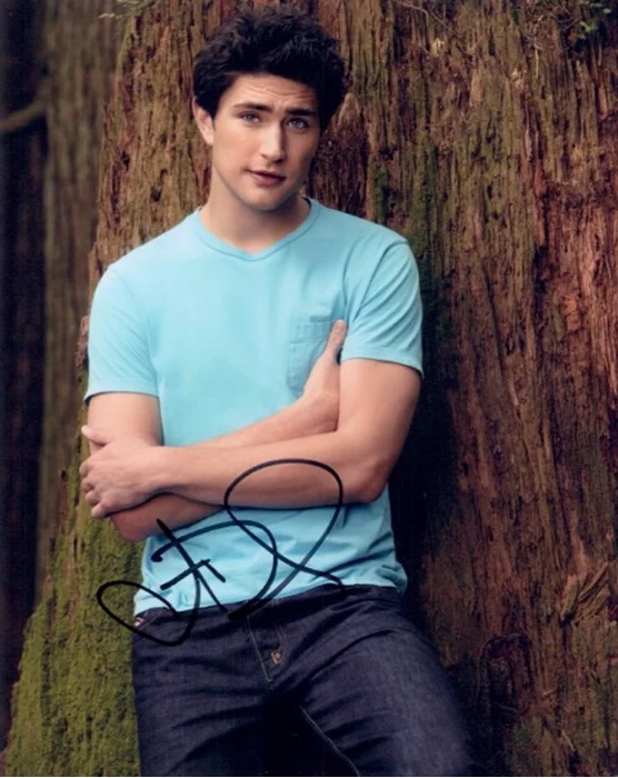 Matt Dallas autograph