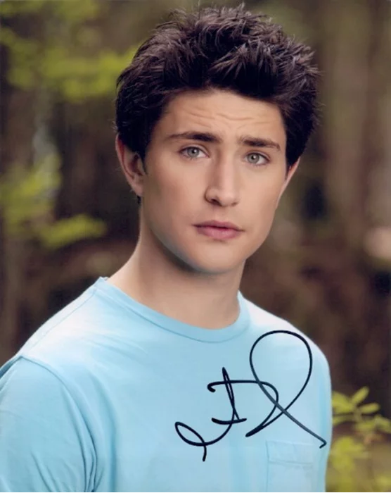 Matt Dallas autograph