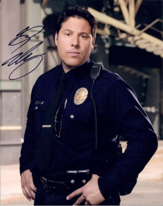 Greg Grunberg autograph