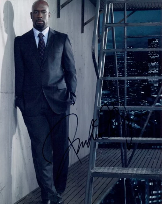 Richard T. Jones autograph