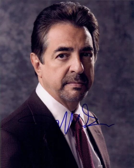 Joe Mantegna autograph