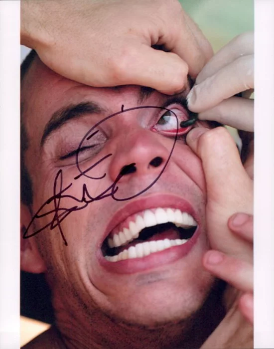 Steve O autograph