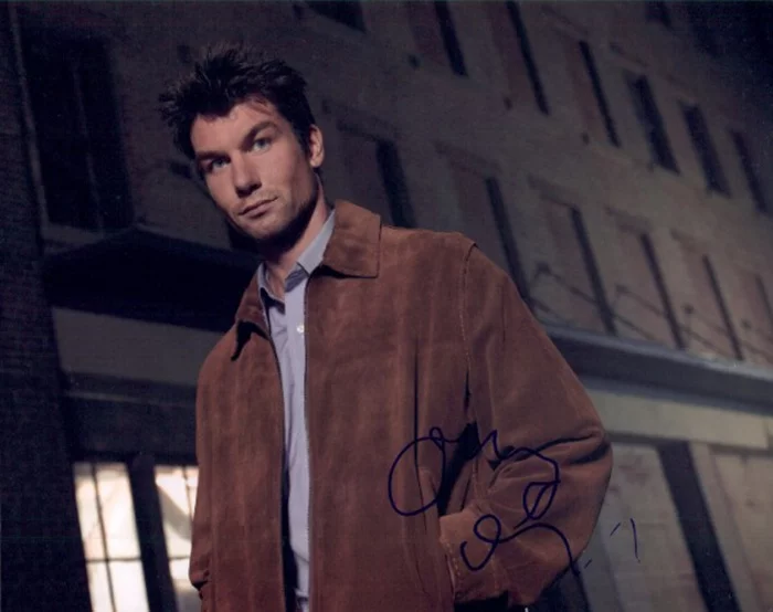 Jerry O'Connell autograph