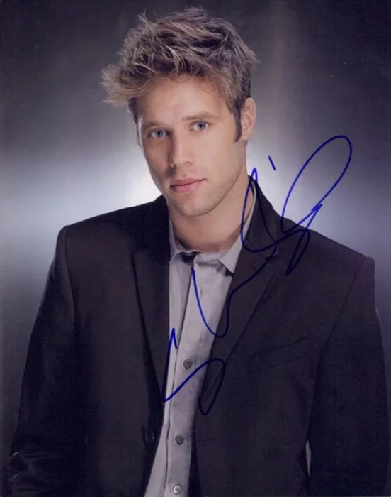 Shaun Sipos autograph