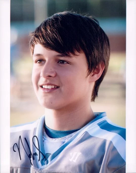 Nolan  Sotillo autograph
