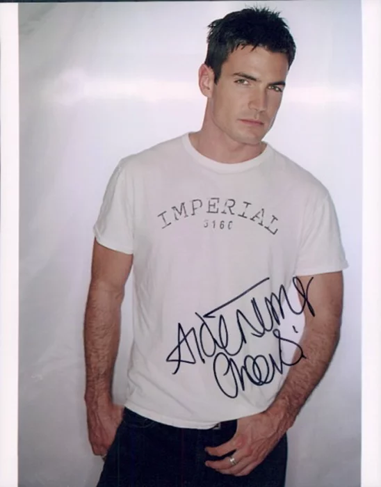 Aiden Turner autograph