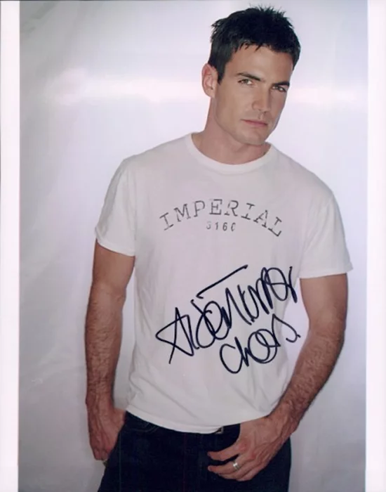 Aiden Turner autograph
