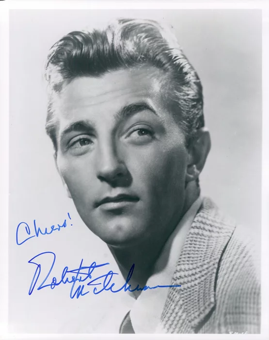 Robert Mitchum autograph