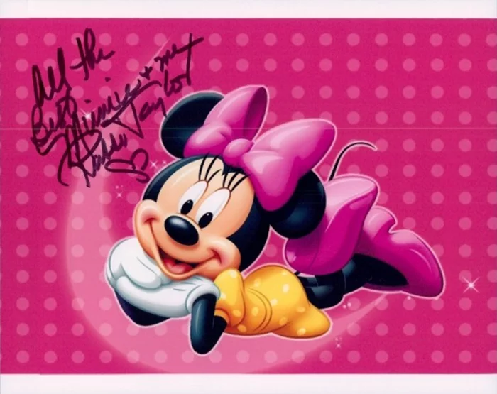 Russi Taylor autograph