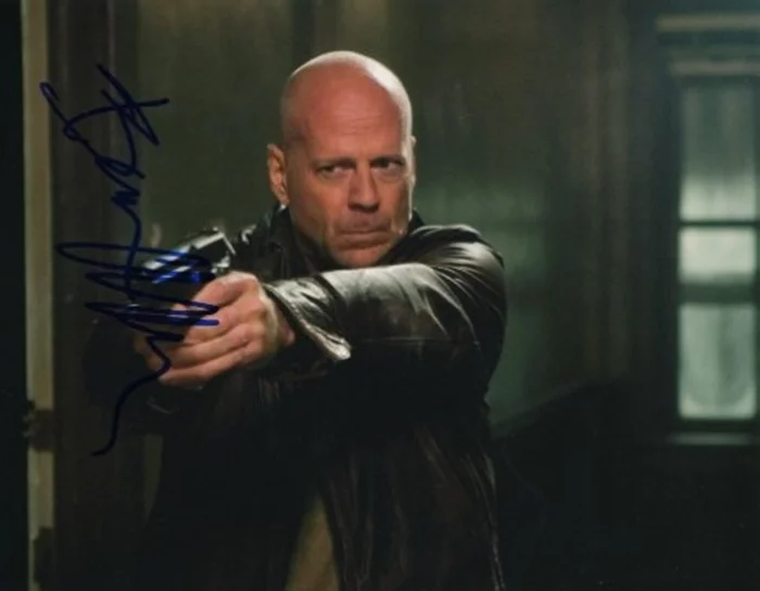 Bruce Willis autograph