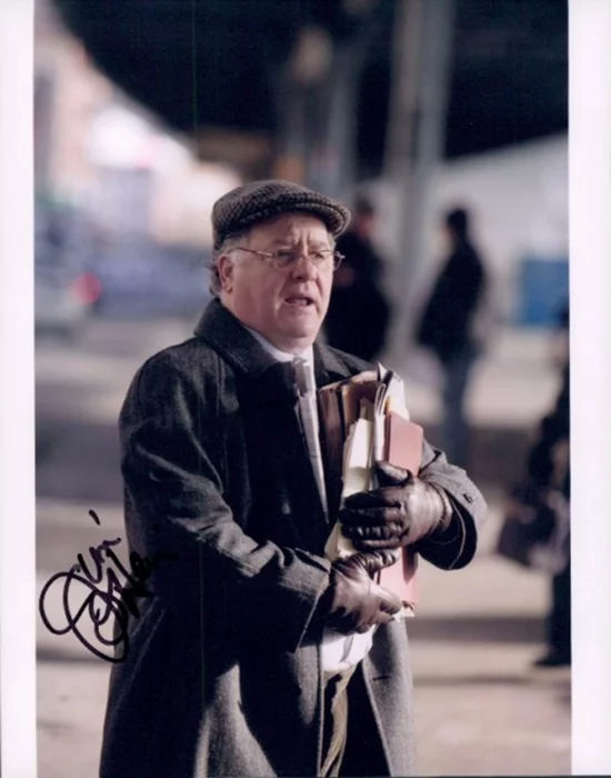 Peter Gerety autograph