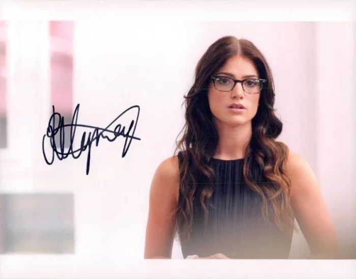 Janet Montgomery autograph