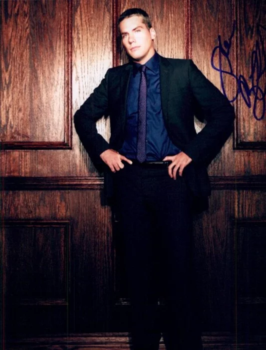 Glenn Fitzgerald autograph