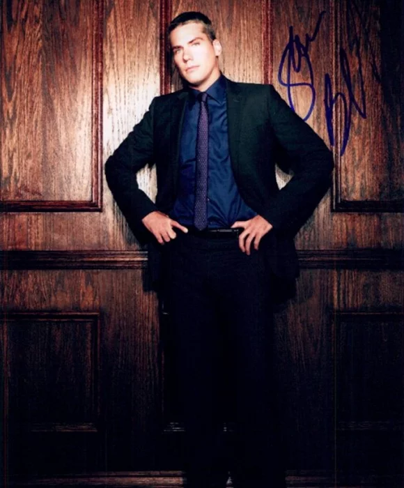 Glenn Fitzgerald autograph
