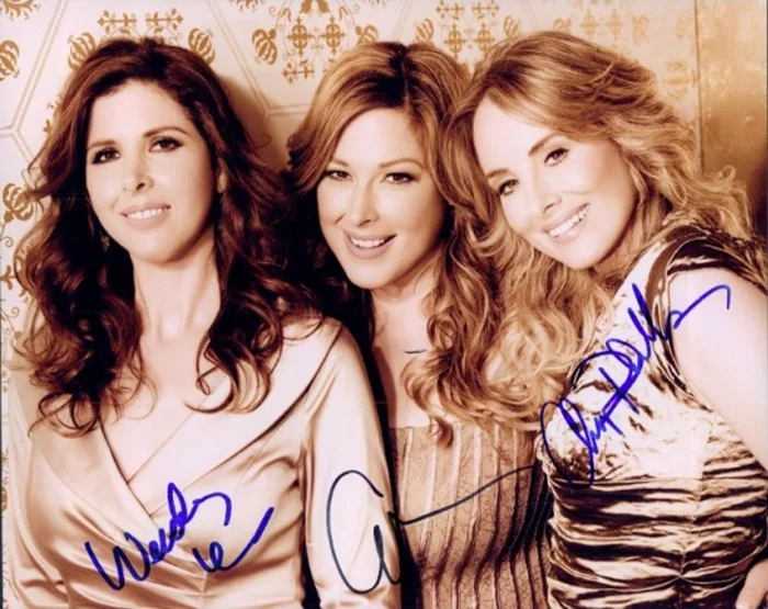 Wilson Phillips autograph