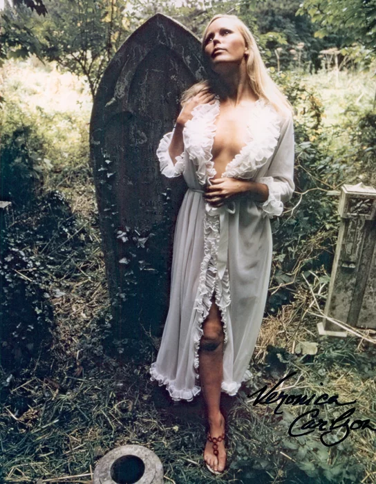Veronica Carlson autograph