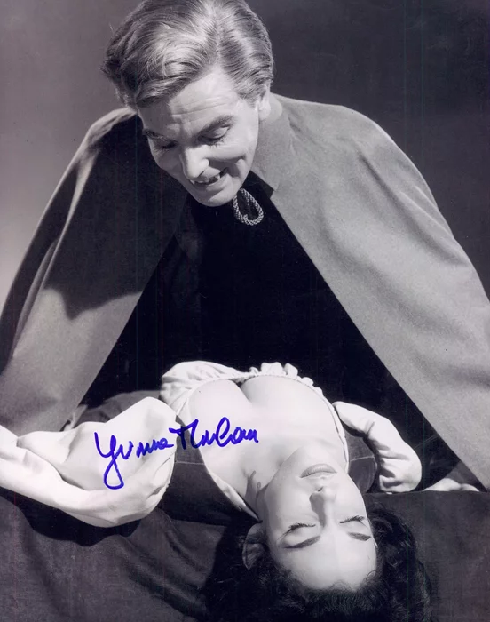 Yvonne Monlaur autograph