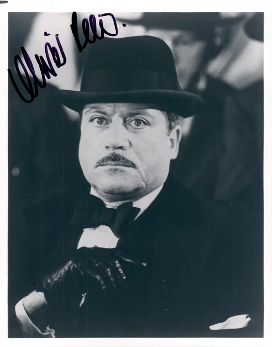 Oliver Reed autograph