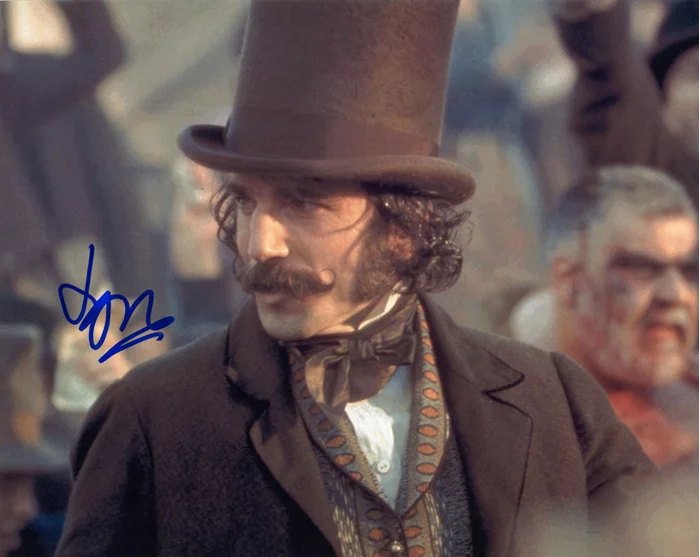 Daniel Day Lewis autograph