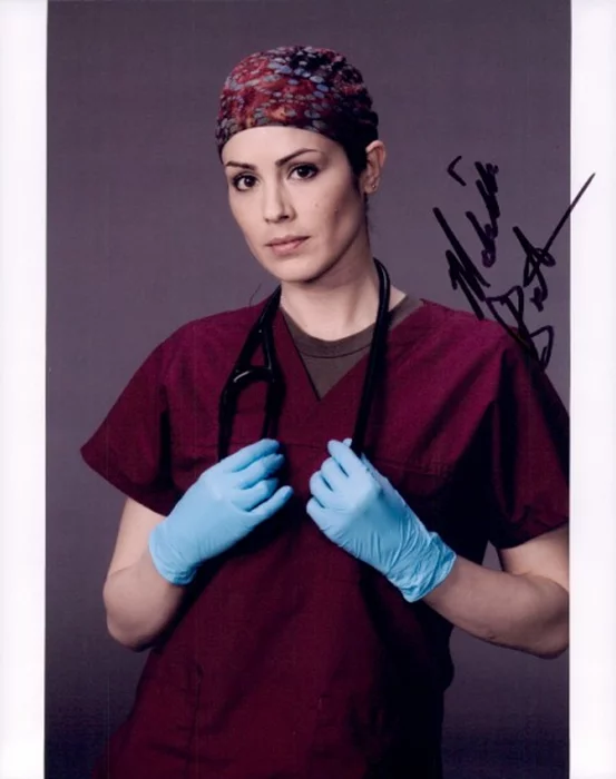 Michelle Borth autograph