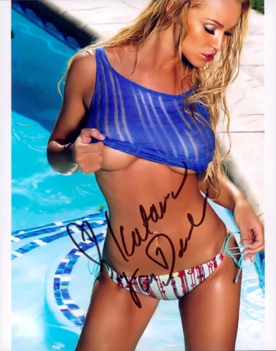 Katarina Van Derham autograph