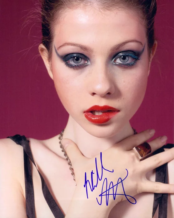 Michelle Trachtenberg autograph