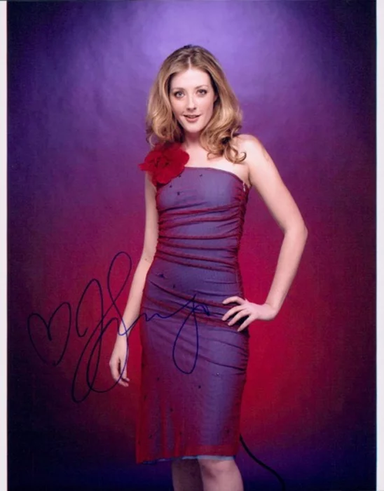 Jennifer Finnigan autograph