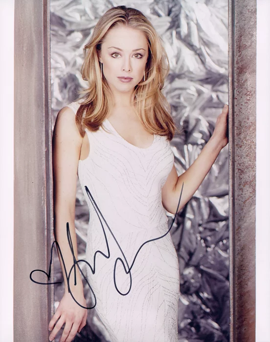 Lindsey McKeon autograph