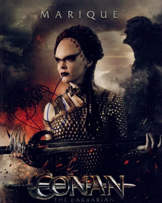 Rose McGowan autograph