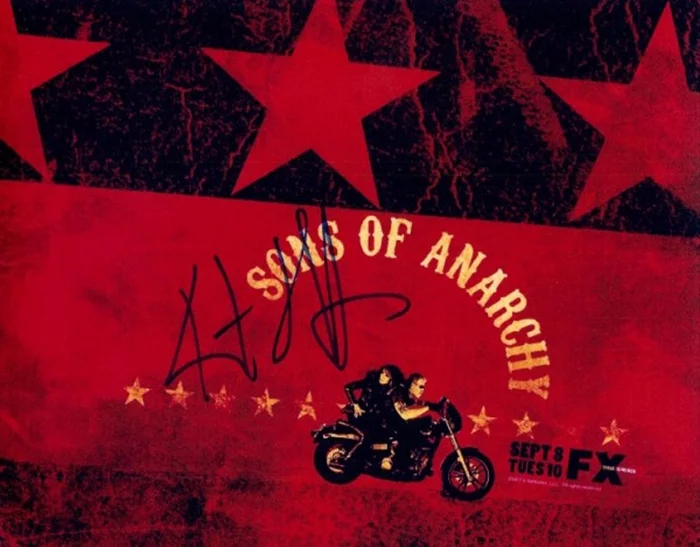  Kurt  Sutter autograph
