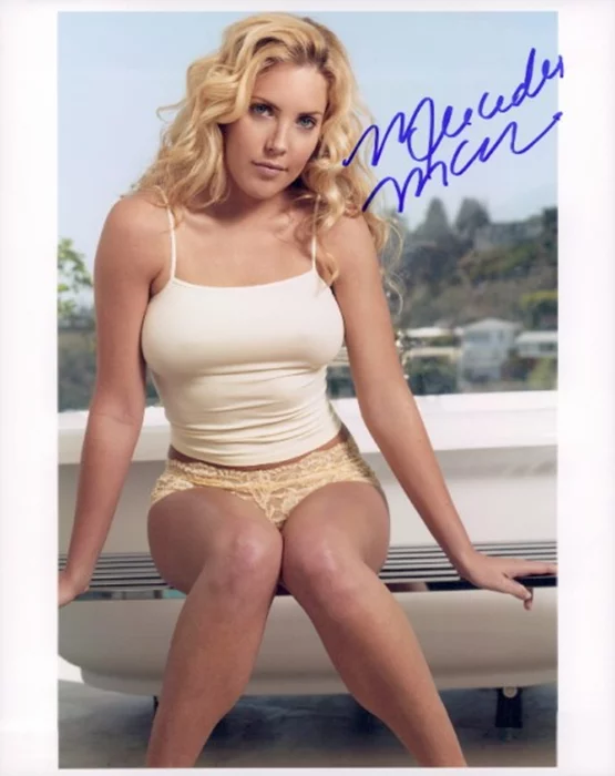 Mercedes McNab autograph