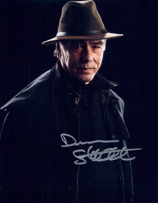 Dean Stockwell autograph
