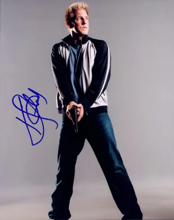 Kenneth Johnson autograph
