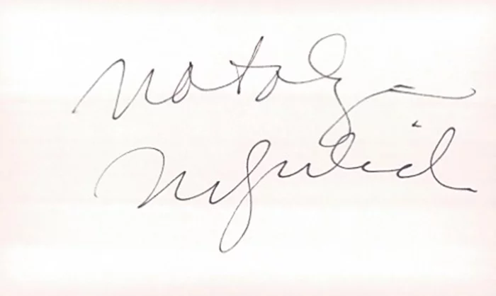 Natalia Nogulich autograph