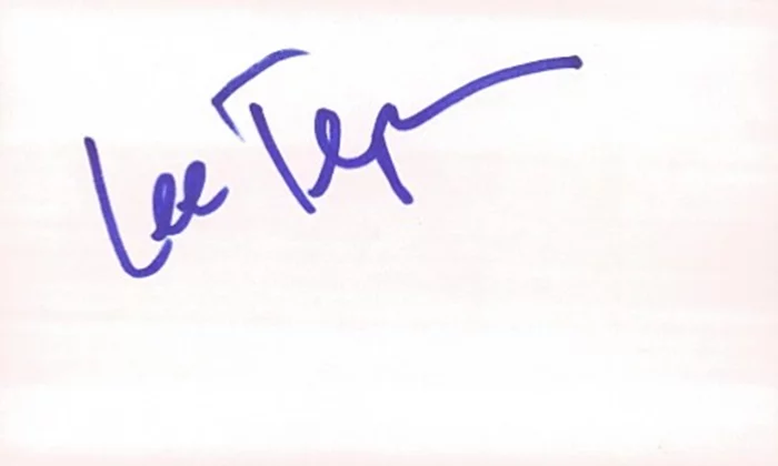 Lee Tergesen autograph