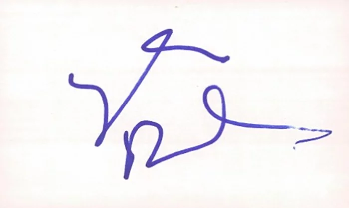 Dylan Baker autograph