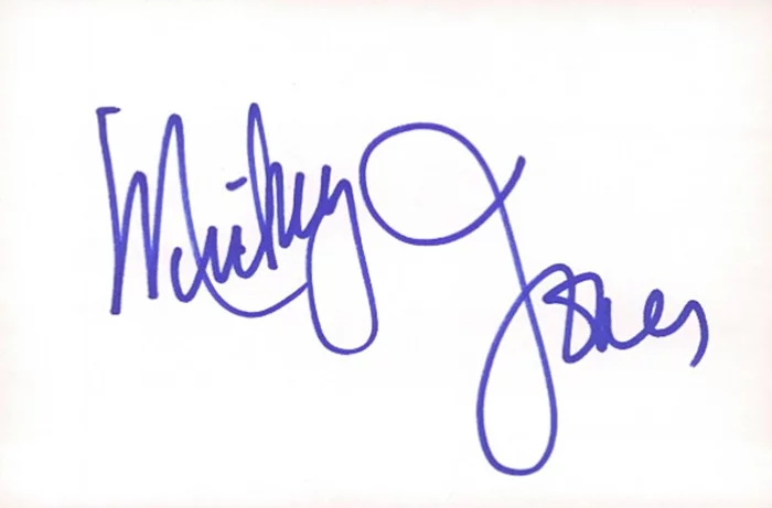 Mickey Jones autograph