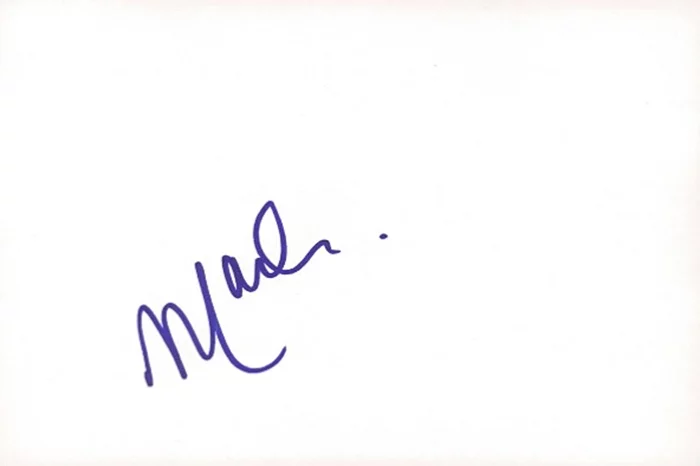 Marla Sokoloff autograph
